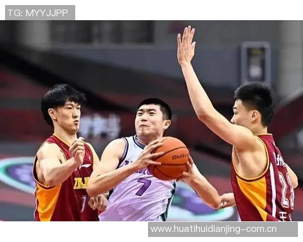 CBA联赛激战辽宁队迎战江苏队双方争夺季后赛名额的关键之战